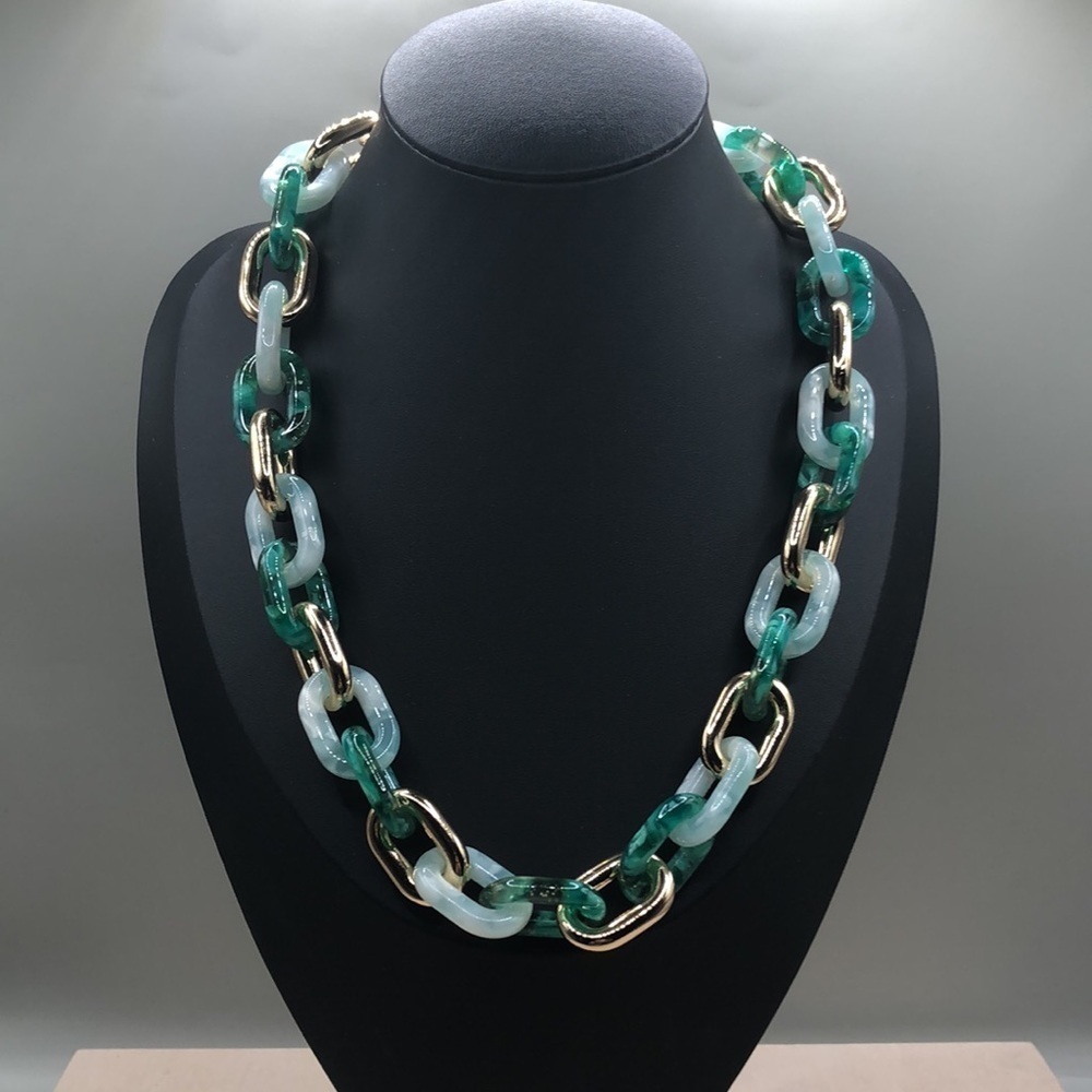 Ann Taylor metal and acrylic chain necklace, trendy statement.